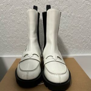 CHRISTIAN LOUBOUTIN
Montezu Lug patent-leather Chelsea boots